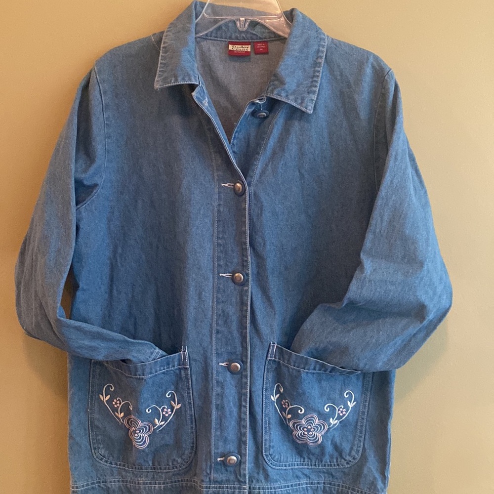 Vintage Barn Denim Embroidered Coat Jacket Shacket with Pockets - Picture 6 of 7